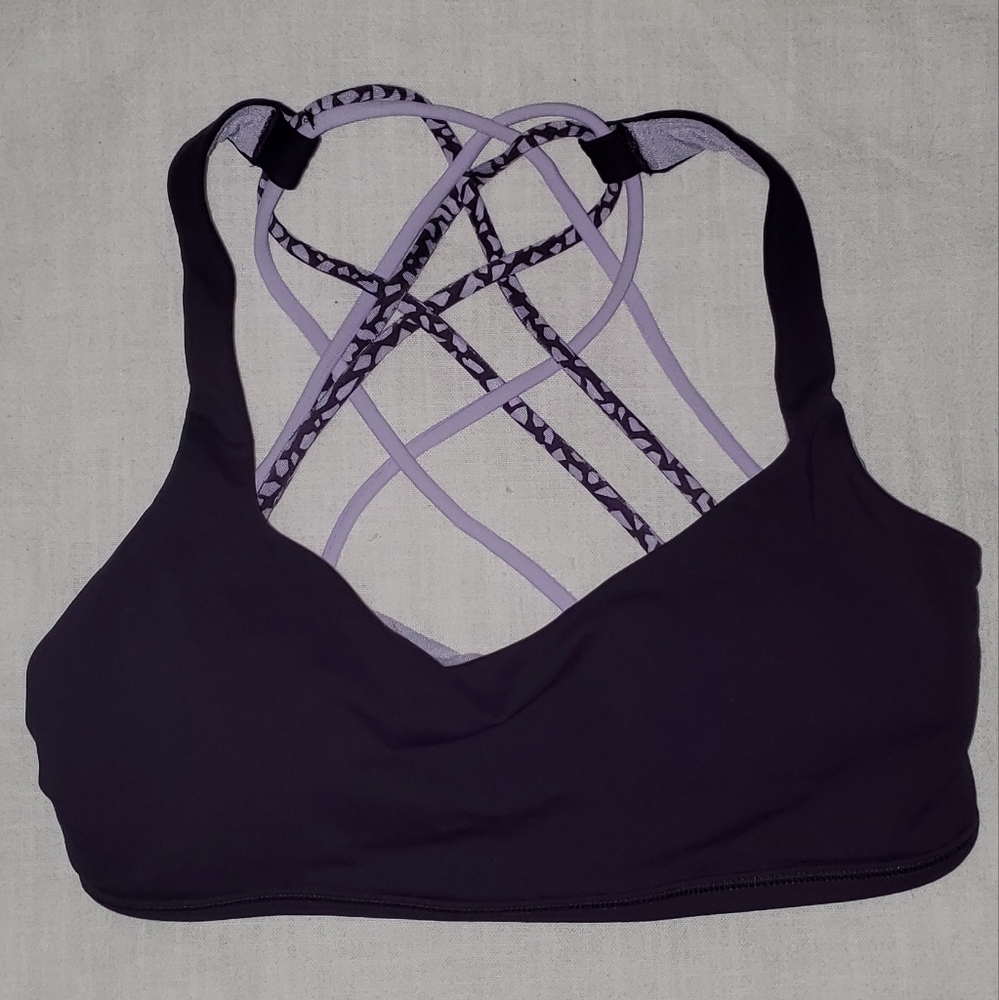 Lululemon Free to Be Wild Bra. Size 4